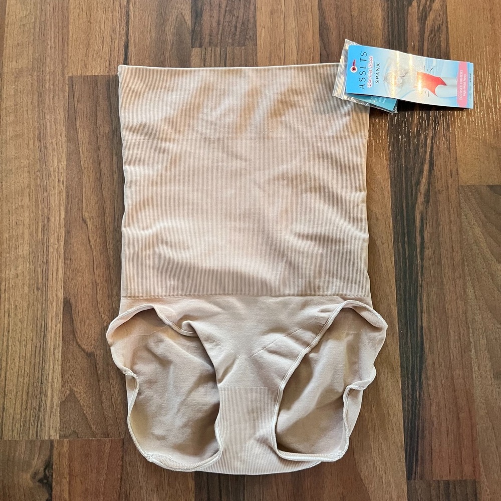 NWT Spanx Red Hot Label High Waist Panty Very Bare Nude Shapewear Sz M MSRP $44